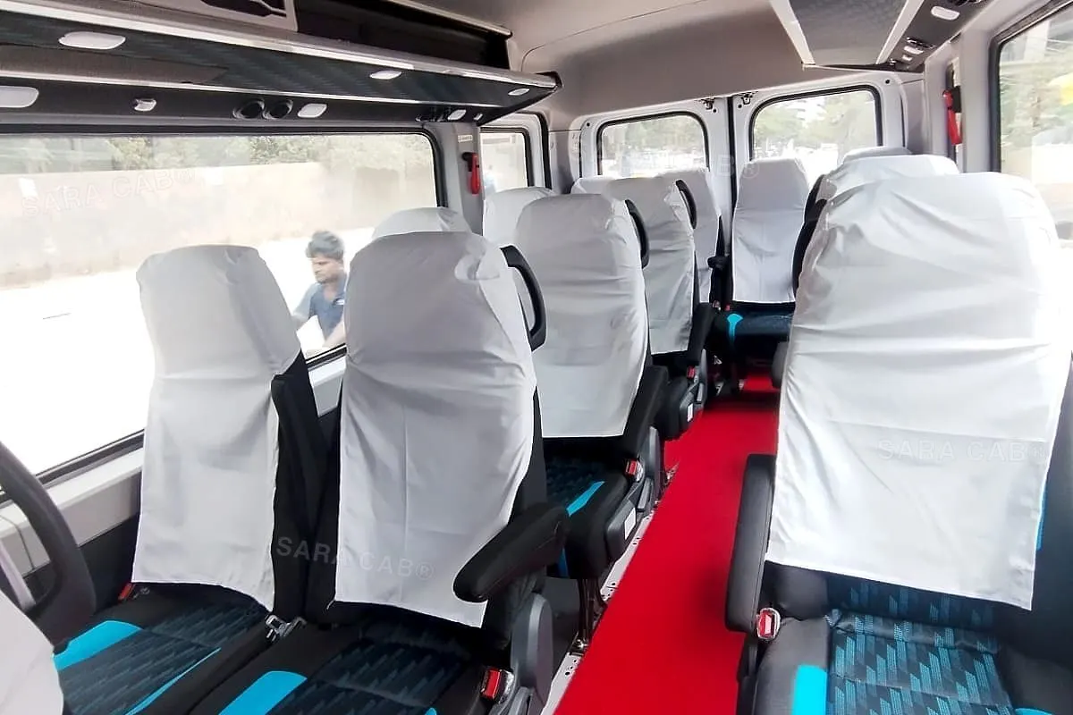 Force Urbania interior, seat rows and aisle